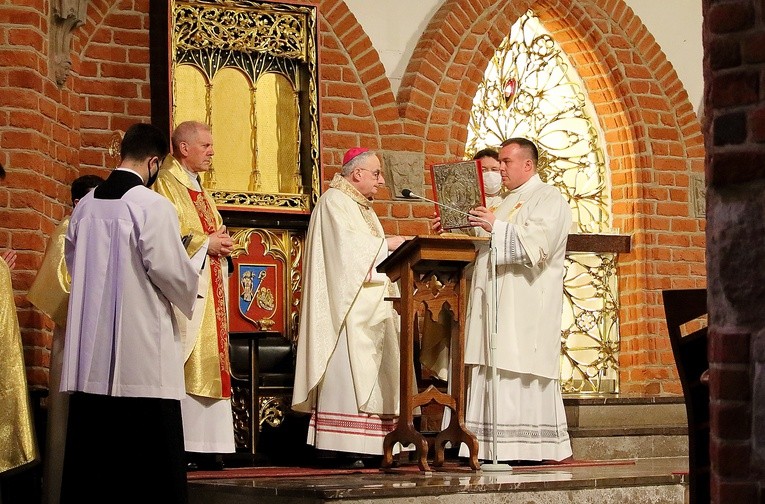 Święcenia kapłańskie Patryka Jaszkowskiego 