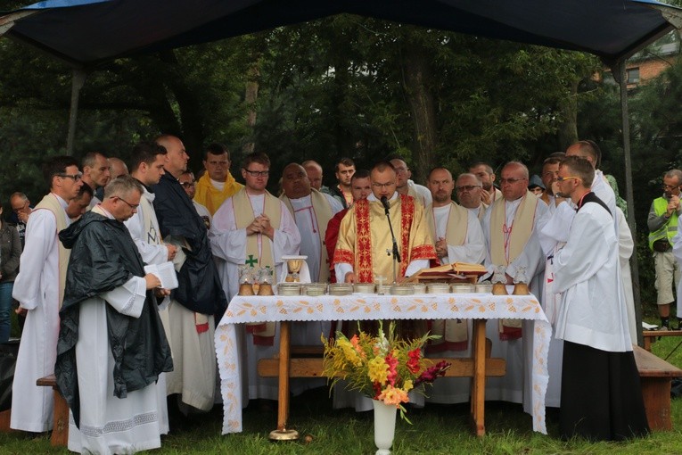 Piąty dzień pielgrzymki - Msza św. 