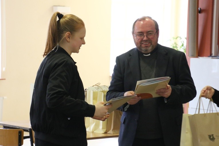 Płock. Konkurs wiedzy biblijnej