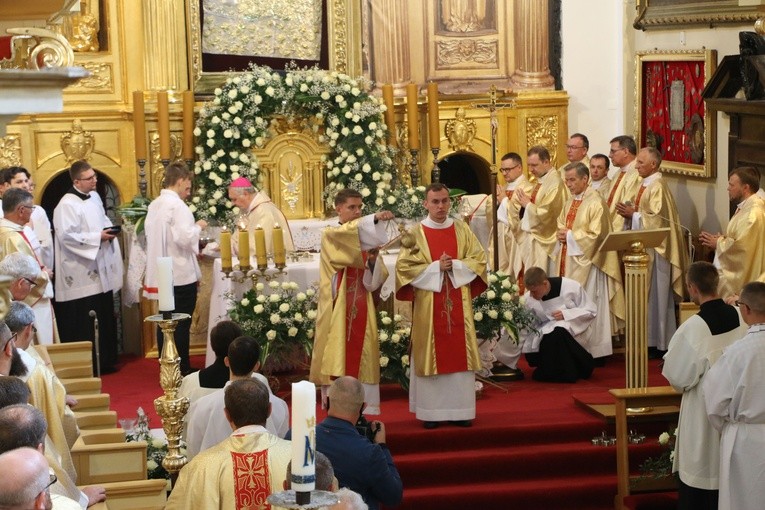 Czerwińsk. 50. rocznica koronacji obrazu Matki Bożej, cz. I