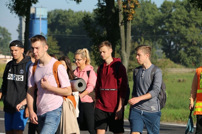 Młodzieżowa Piesza Pielgrzymka z Płońska do Czerwińska n. Wisłą