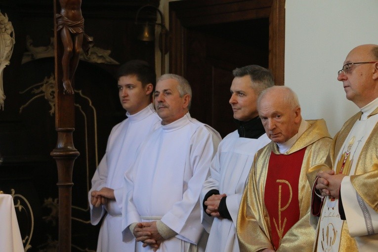 Pułtusk. Jubileusz parafii św. Józefa i wprowadzenie relikwii św. Jana Pawła II