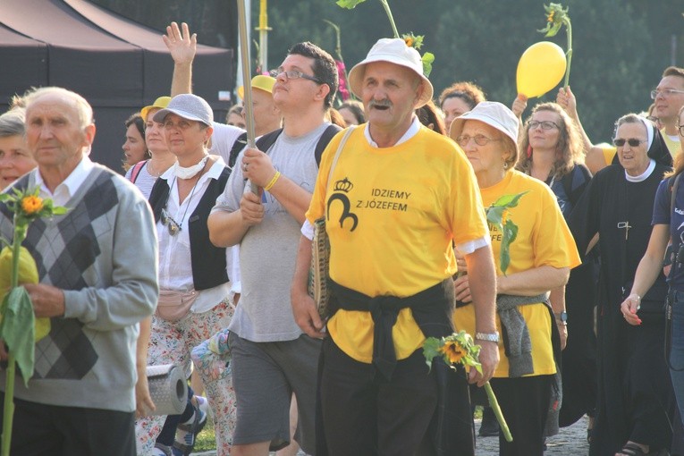 Pielgrzymka na Jasną Górę. Wejście na szczyt