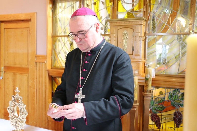 Przasnysz. Poświęcenie relikwiarzy