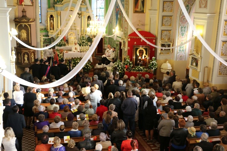 Ruże. Nawiedzenie w parafii świętych Apostołów Piotra i Pawła