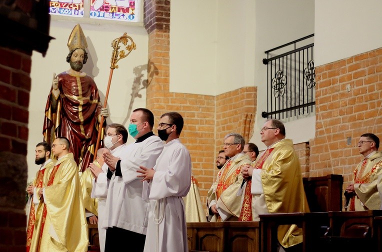 Święcenia diakonatu