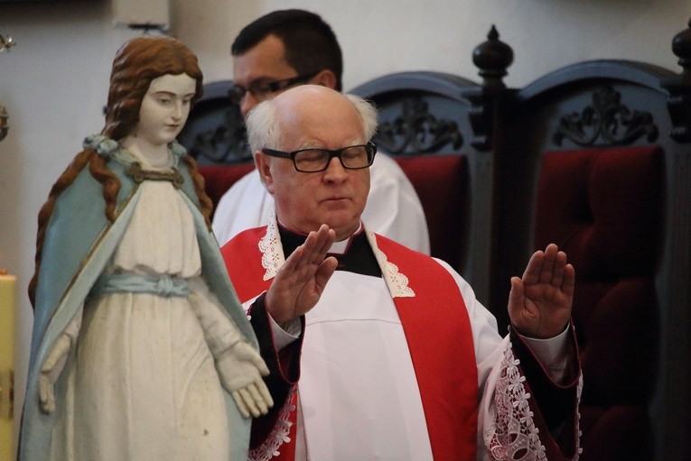Nowy Staw - parafia św. Mateusza Apostoła