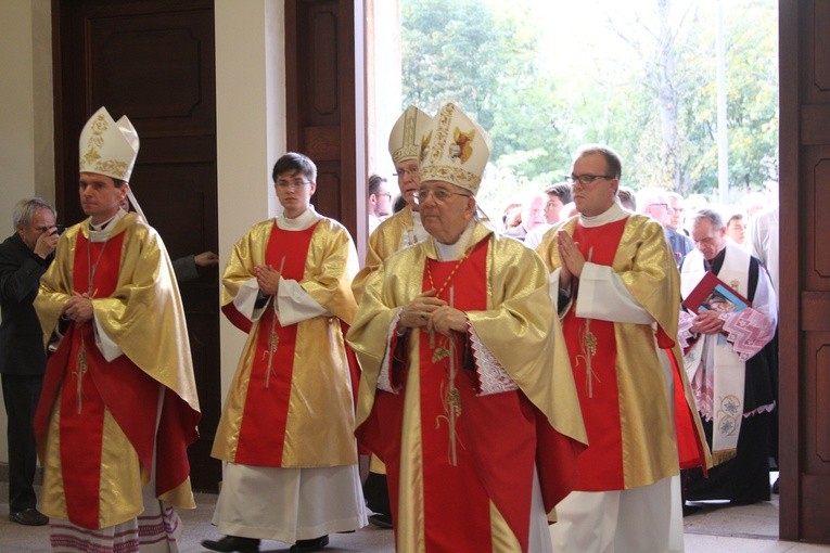 Poświęcenie kościoła w Płocku. Część 1