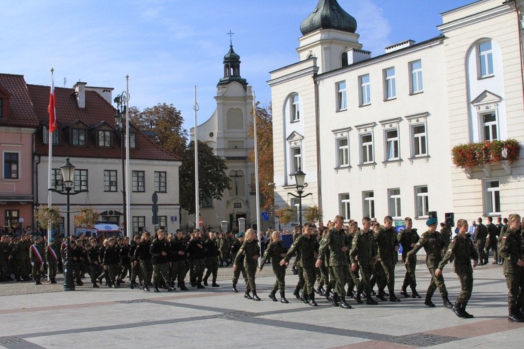 Ślubowanie w szkołach PUL w Płocku
