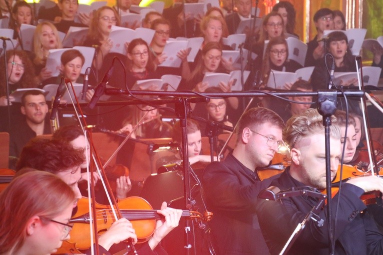 Czerwińsk. Oratorium "Matka z Czerwińskiego Wzgórza"