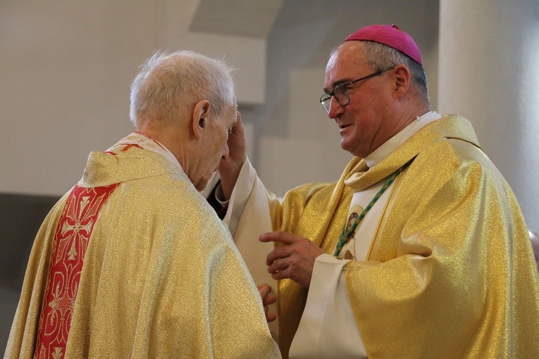 Płock. Święto Miłosierdzia w sanktuarium - cz. 2