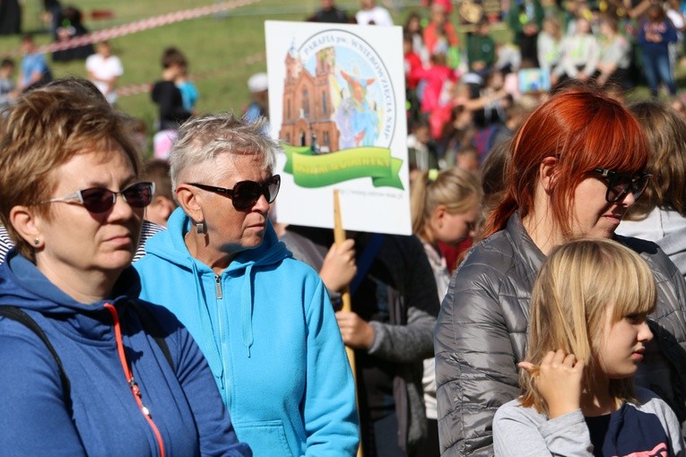 Rostkowo. Pielgrzymka dzieci (część II)