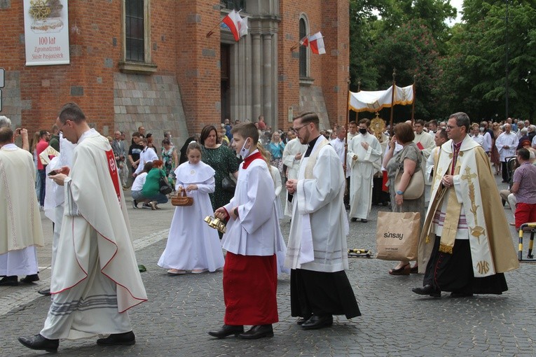 Płock. Boże Ciało w katedrze