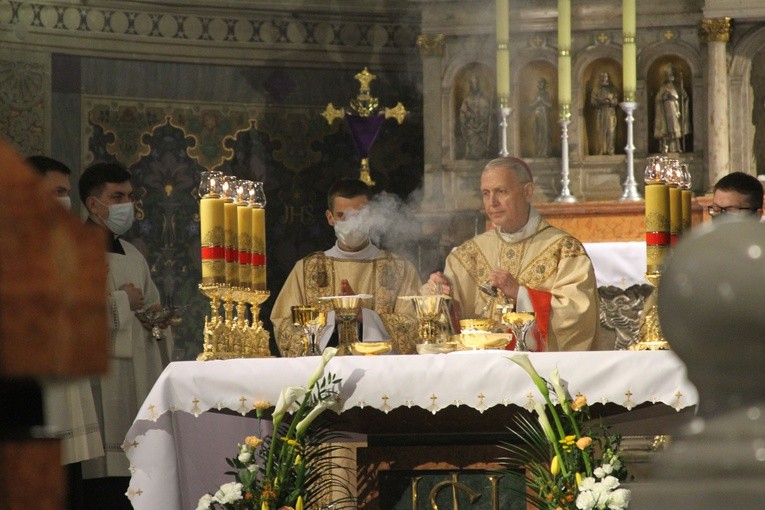 Płock. Msza Wieczerzy Pańskiej