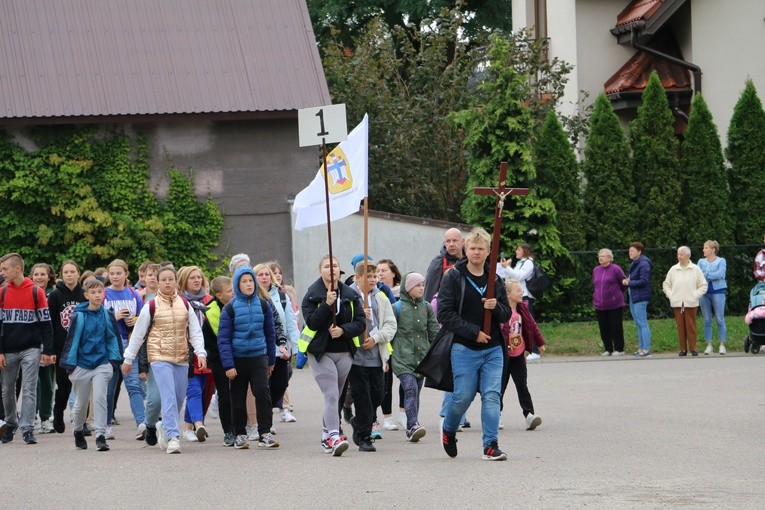 Pielgrzymka dzieci z Przasnysza do Rostkowa - cz. 2