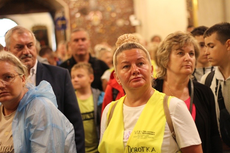 Pielgrzymka. W kaplicy Matki Bożej