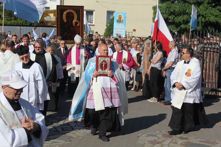 Płock. Nawiedzenie w parafii pw. Ducha Świętego