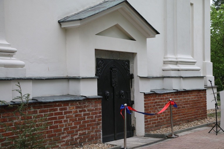 Odnowione krypty Krasińskich w Opinogórze