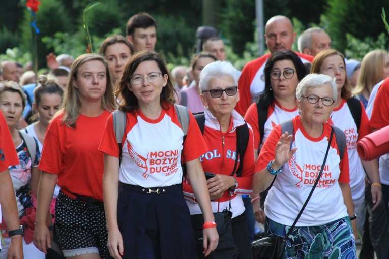 Pielgrzymka na Jasną Górę. Wejście na szczyt