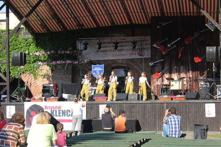 Konkurs piosenek K. Klenczona