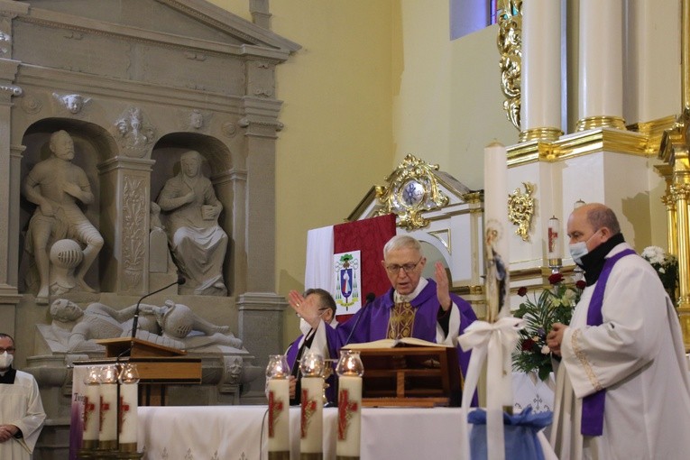 Drobin. Poświęcenie odnowionego wnętrza kościoła
