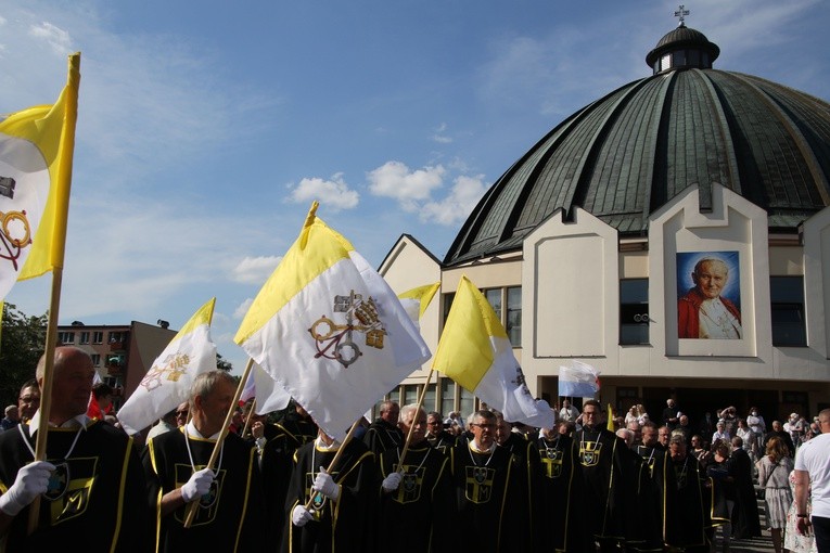 Płock. 30. rocznica pielgrzymki papieskiej - cz. 1