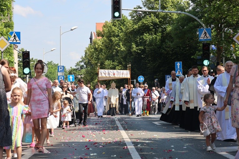 Boże Ciało 2024. Procesja w Katowicach