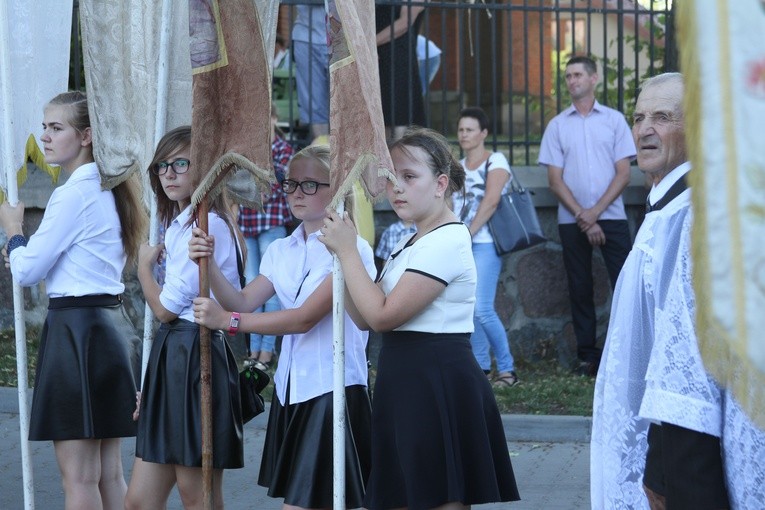 Dłutowo. Nawiedzenie w parafii św. Wawrzyńca