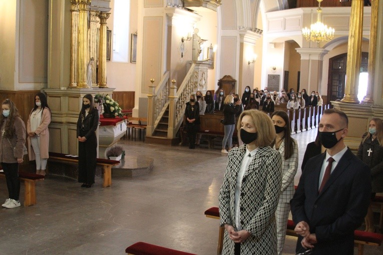 Maków Mazowiecki. Poświęcenie krzyża morowego