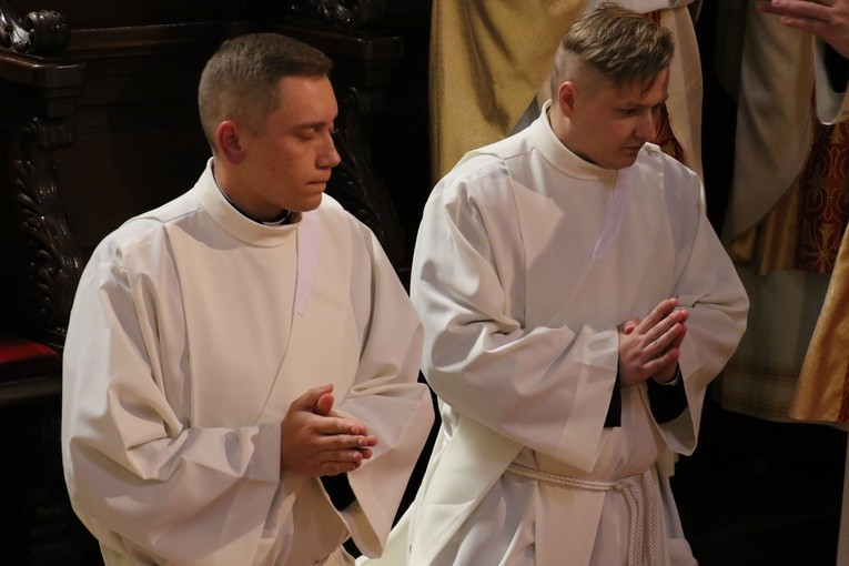 Święcenia kapłańskie w Płocku. Część I