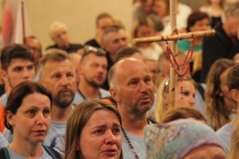 Pielgrzymka. W kaplicy Matki Bożej