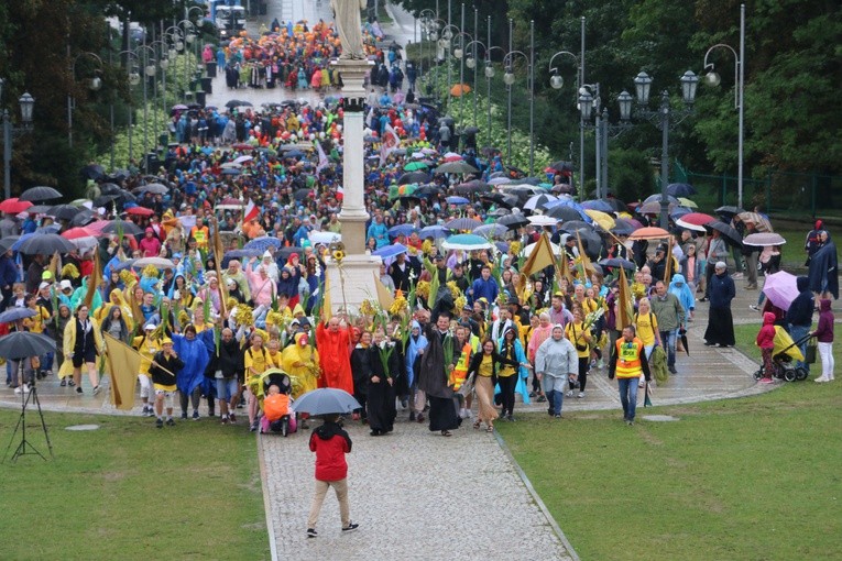 Pielgrzymka 2019. Wejście na Jasną Górę - część I