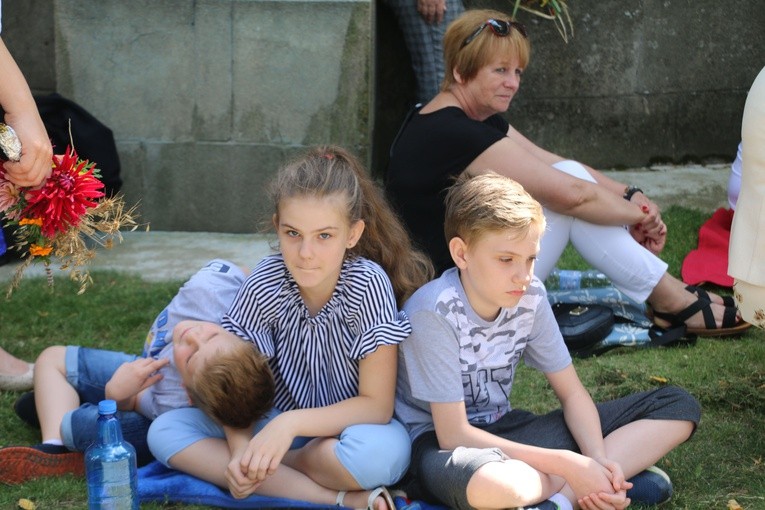 Koronacja w Smardzewie. Część II