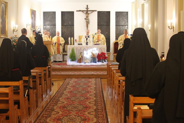 Płock. Święto zakonów u sióstr pasjonistek