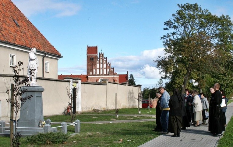 Koronka w Przasnyszu