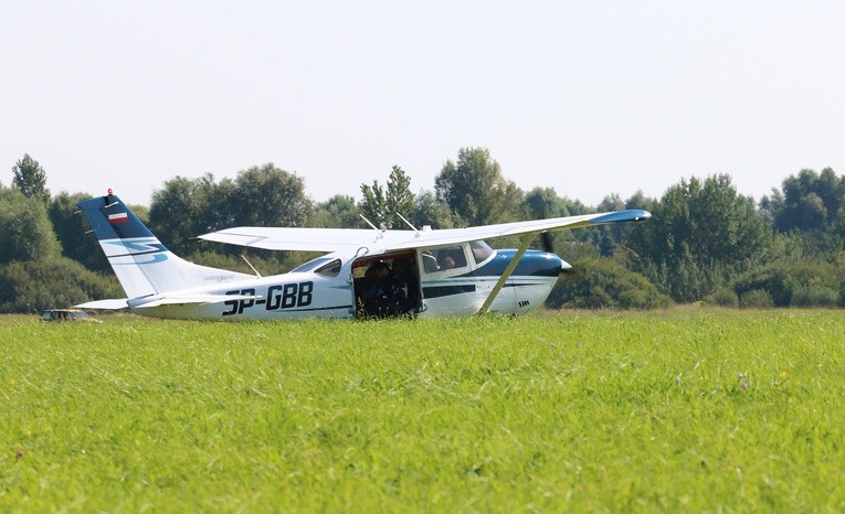 Rodzinny piknik lotniczy