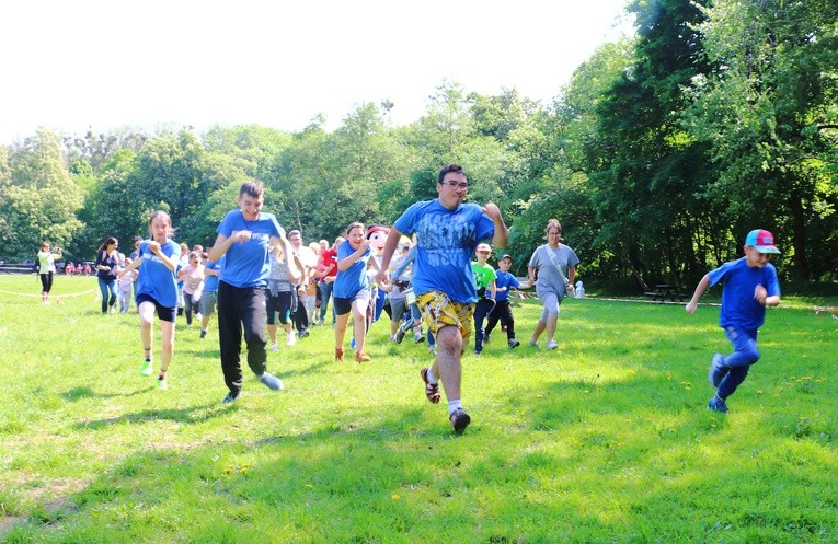 XIII Mityng w Biegach Przełajowych Olimpiad Specjalnych w Elblągu