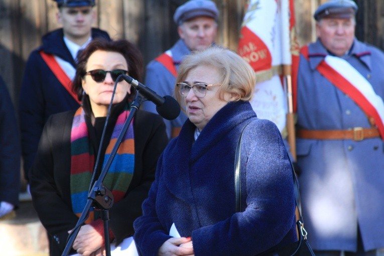 Od lewej: Teresa Grabowska i Jadwiga Płodziszewska, reprezentujące rodziny żołnierzy wyklętych, skierowały apel do parlamentarzystów.