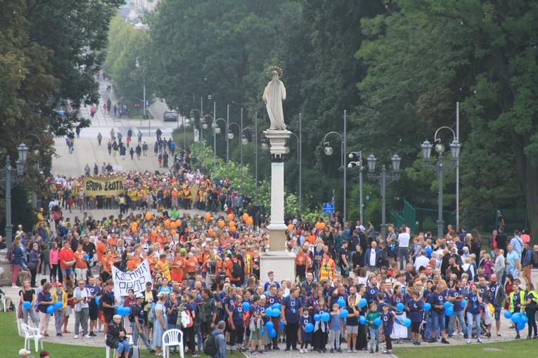 Pielgrzymka. Wejście na szczyt - cz. 1