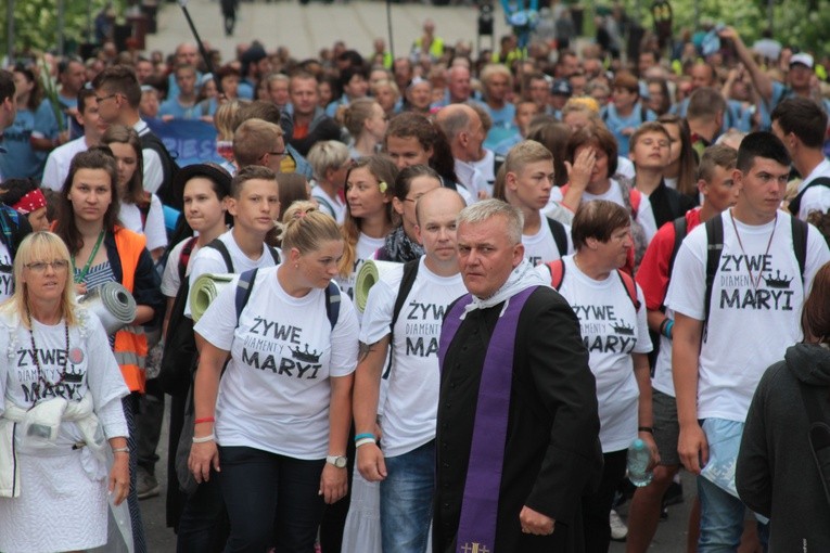 Pielgrzymka. Jasna Góra (część 1)