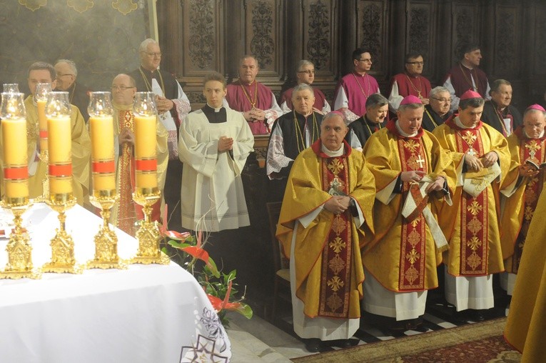 Święcenia biskupie w Płocku - cz. 1