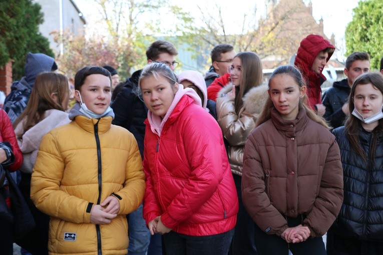 Płońsk. Odsłonięcie muralu Ben Guriona