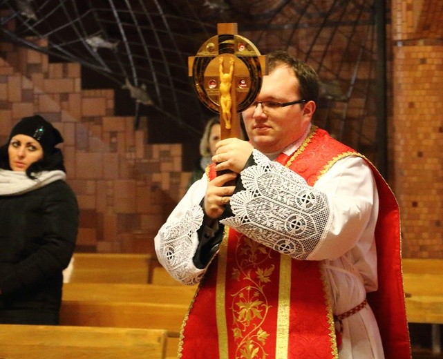 Parafia św. Brunona w Elblągu - wprowadzenie relikwi bł. ks. Jerzego Popiełuszki