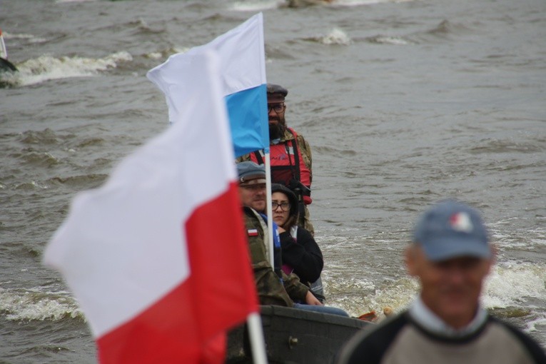 Płock. Pielgrzymka wodniaków