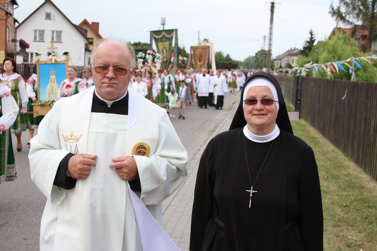 Pniewo. Nawiedzenie w parafii Świętych Apostołów Piotra i Pawła