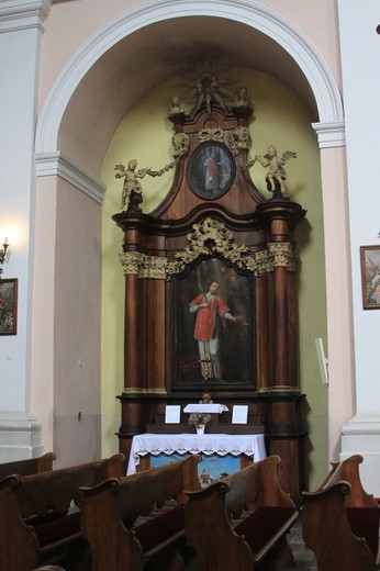 Zabytkowy kościół w Szczawinie Kościelnym