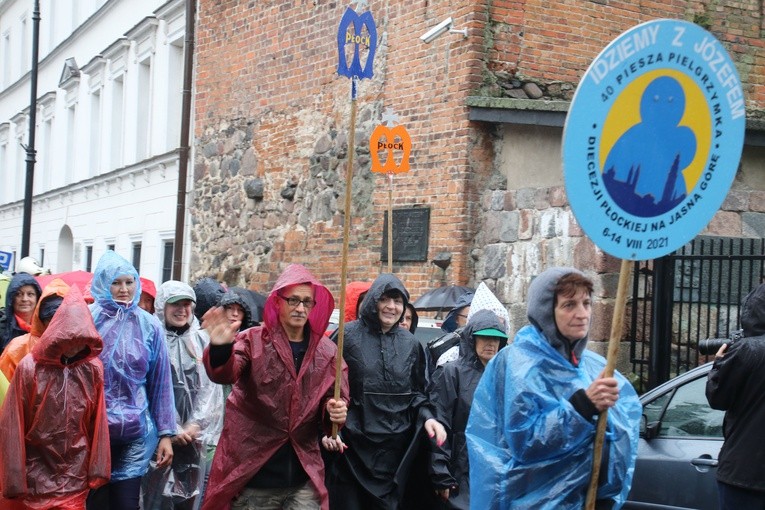 Pielgrzymka na Jasną Górę. Wyjście z Płocka cz.1