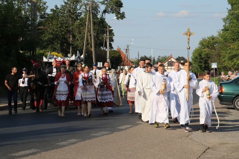 Skępe. Procesja Zaśnięcia NMP