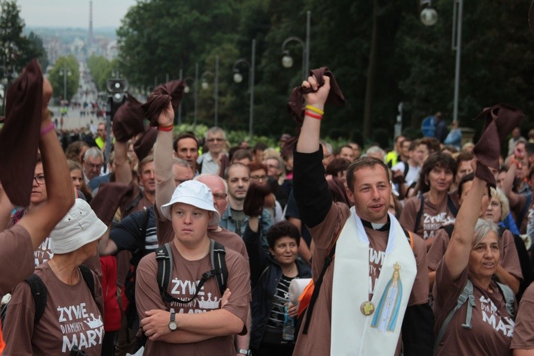 Pielgrzymka. Jasna Góra (część 1)