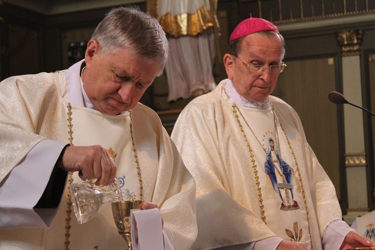 Abp Henryk Muszyński w Skępem